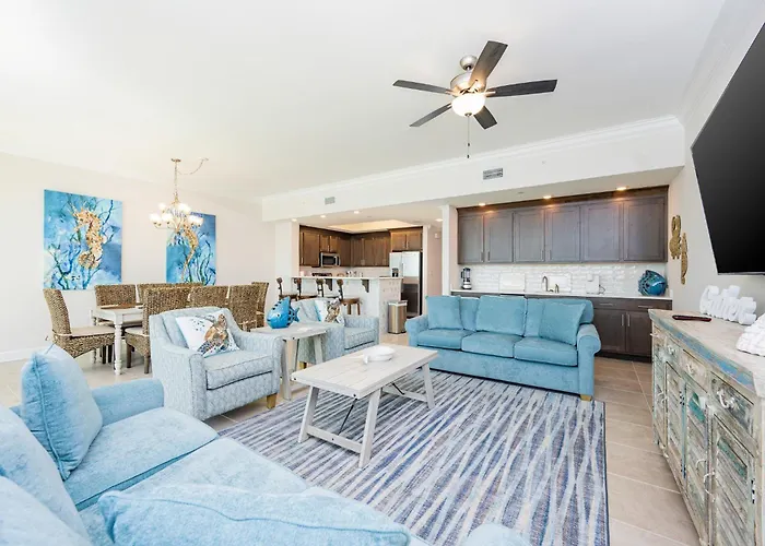 Phoenix Gulf Towers 1006 Apartment
