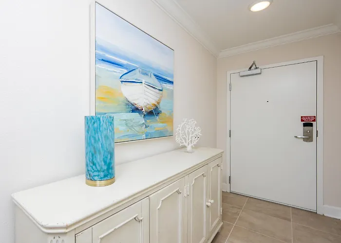 Phoenix Gulf Towers 1006 Apartment