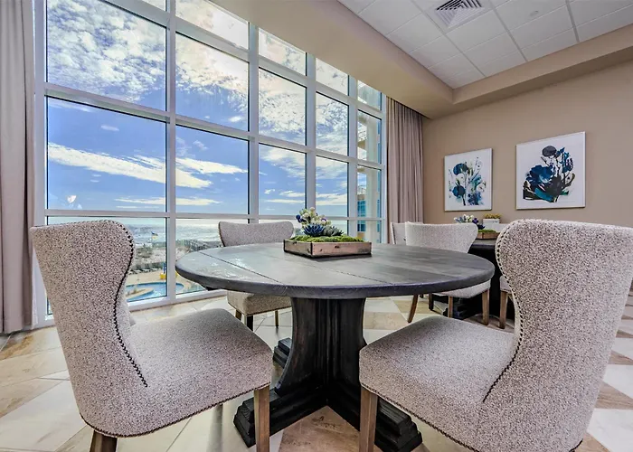 Phoenix Gulf Towers 1006